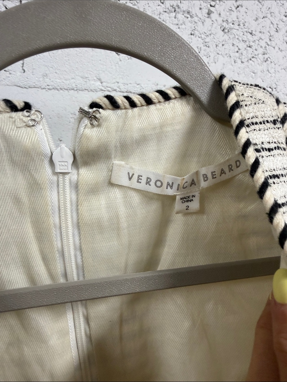 Veronica Beard Cream and Black Striped Sleeveless Tweed Mini Dress Size 2 - Picture 2 of 7